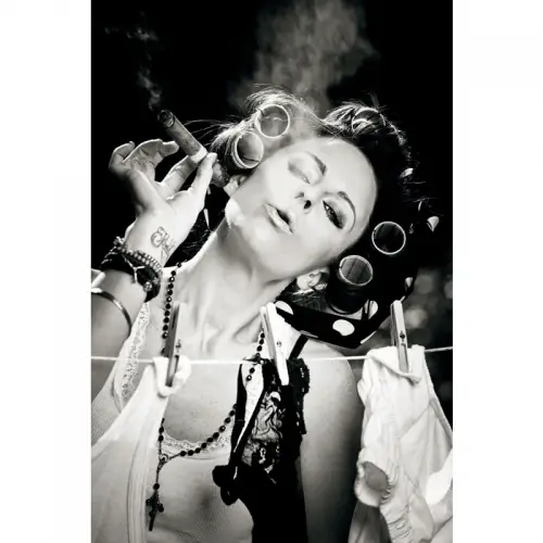 Perfect Housewife 120x180x2cm